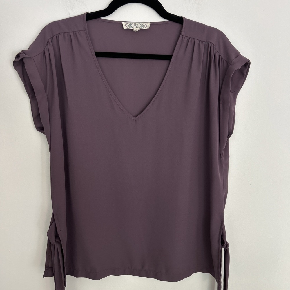 Pink Rose Womans Short Sleeve V Neck Top Purple Size Large